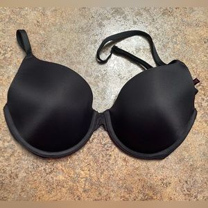 VS PINK Lightly Lined T-Shirt Bra